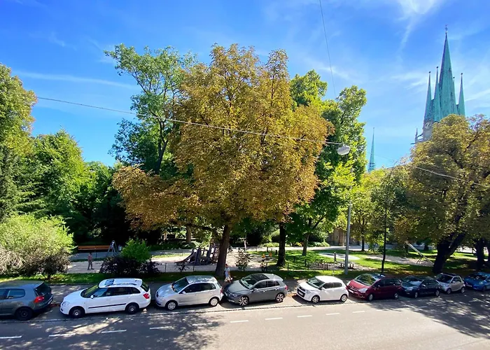 Quiet & Park View - Mitte Appartement Ulm